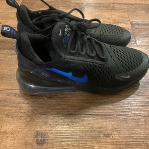 Nike Air Max 270 Big Kids' Shoe size 7Y. Fits up to size 8.5 women.